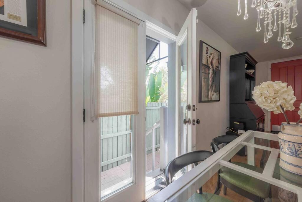 Nawlins Vibe With Rooftop Verandah Near Riverwalk And Downtown Τάμπα Εξωτερικό φωτογραφία